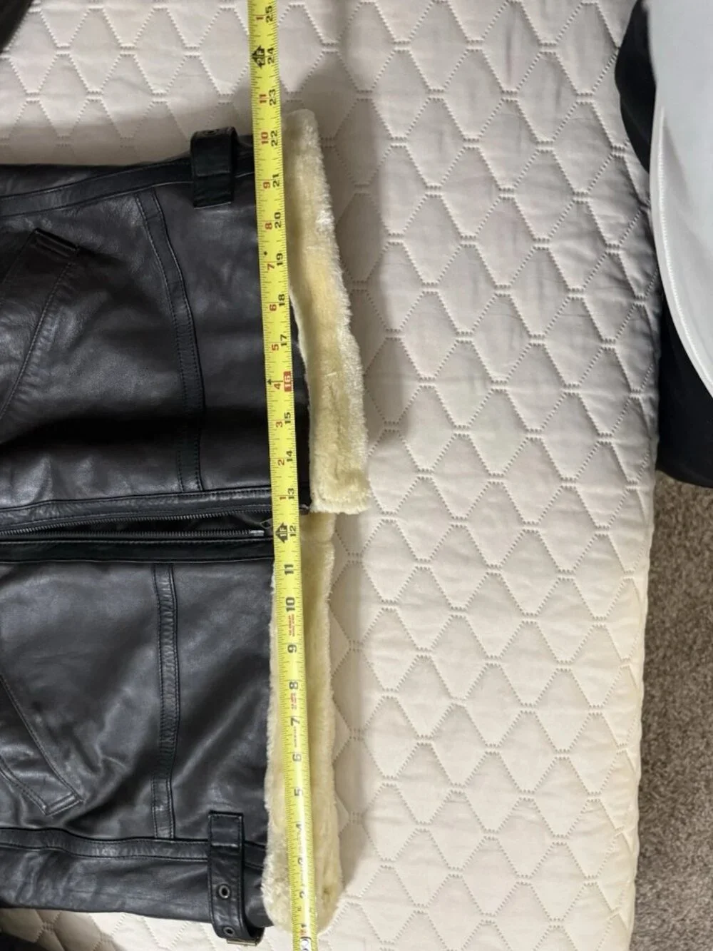 TLC Fashion **note zipper